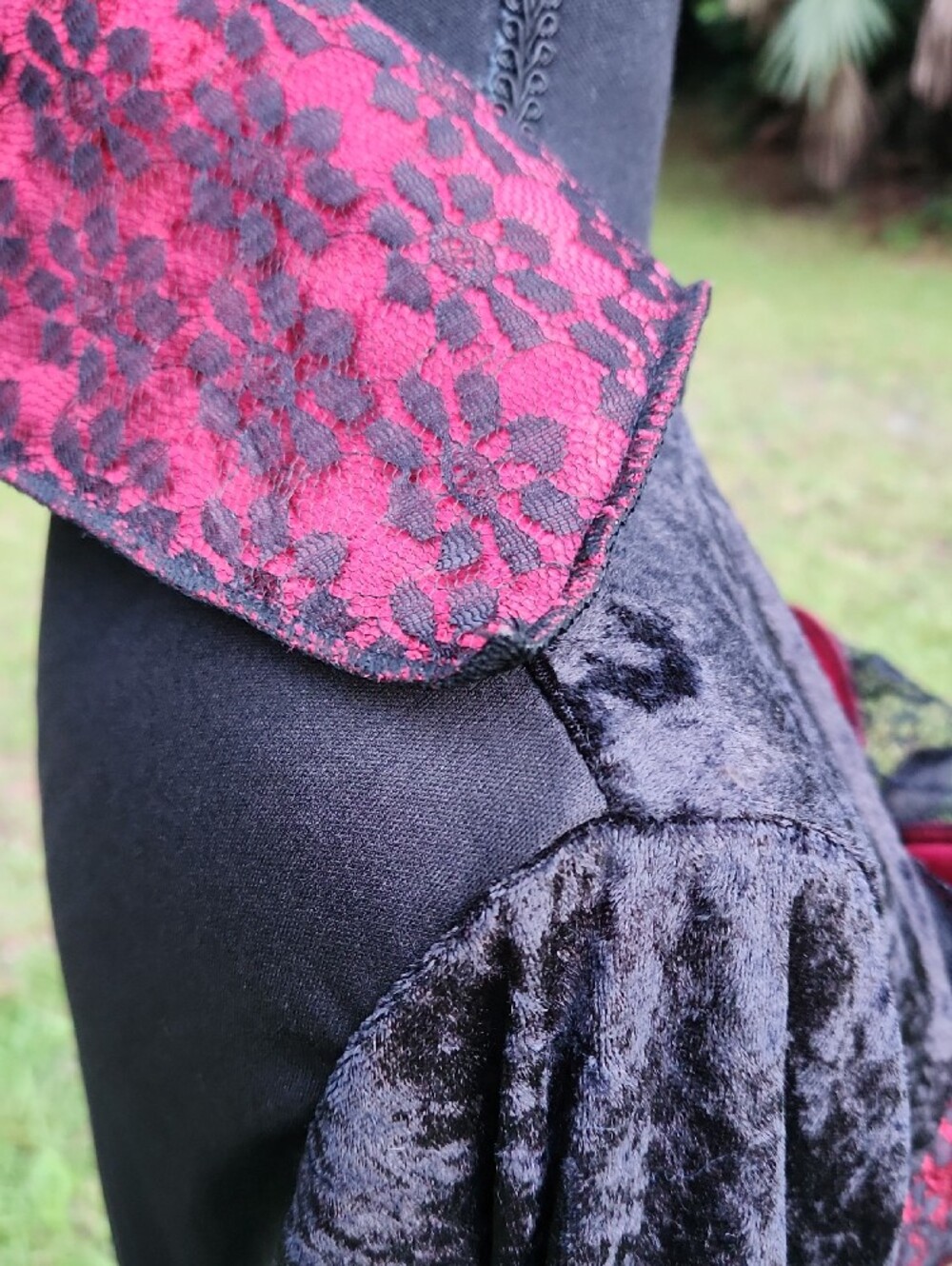 Red and Black Gothic Lace Costume Dress Witchy Vampire Saloon Brothel Midi - Picture 3 of 7